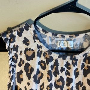 Cheetah print knotted sleeve tank top
